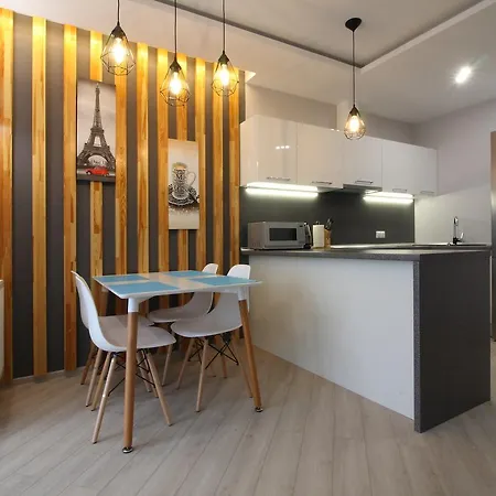 Alex Apartment Near Palace Ukraine Kiev Dış mekan fotoğraf